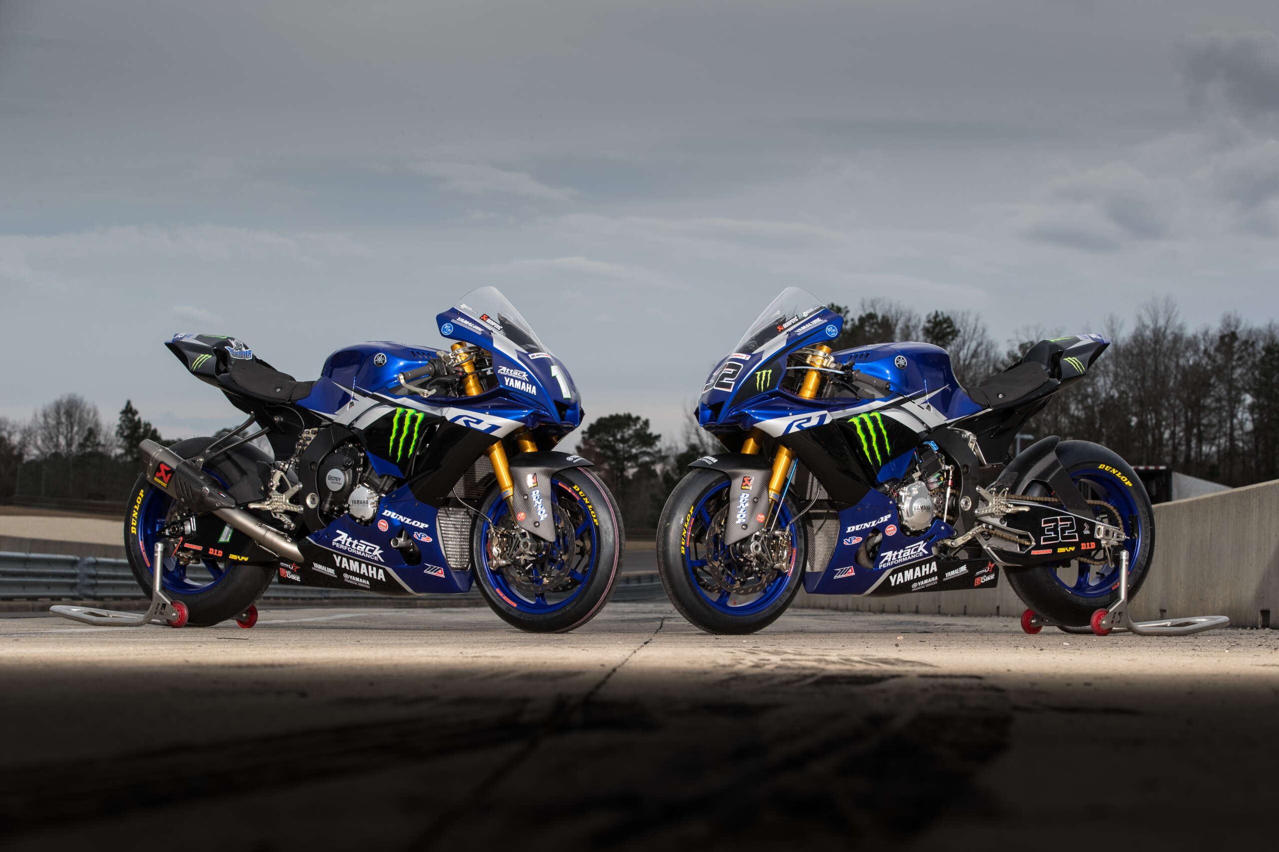 Yamaha r1 2024 monster energy